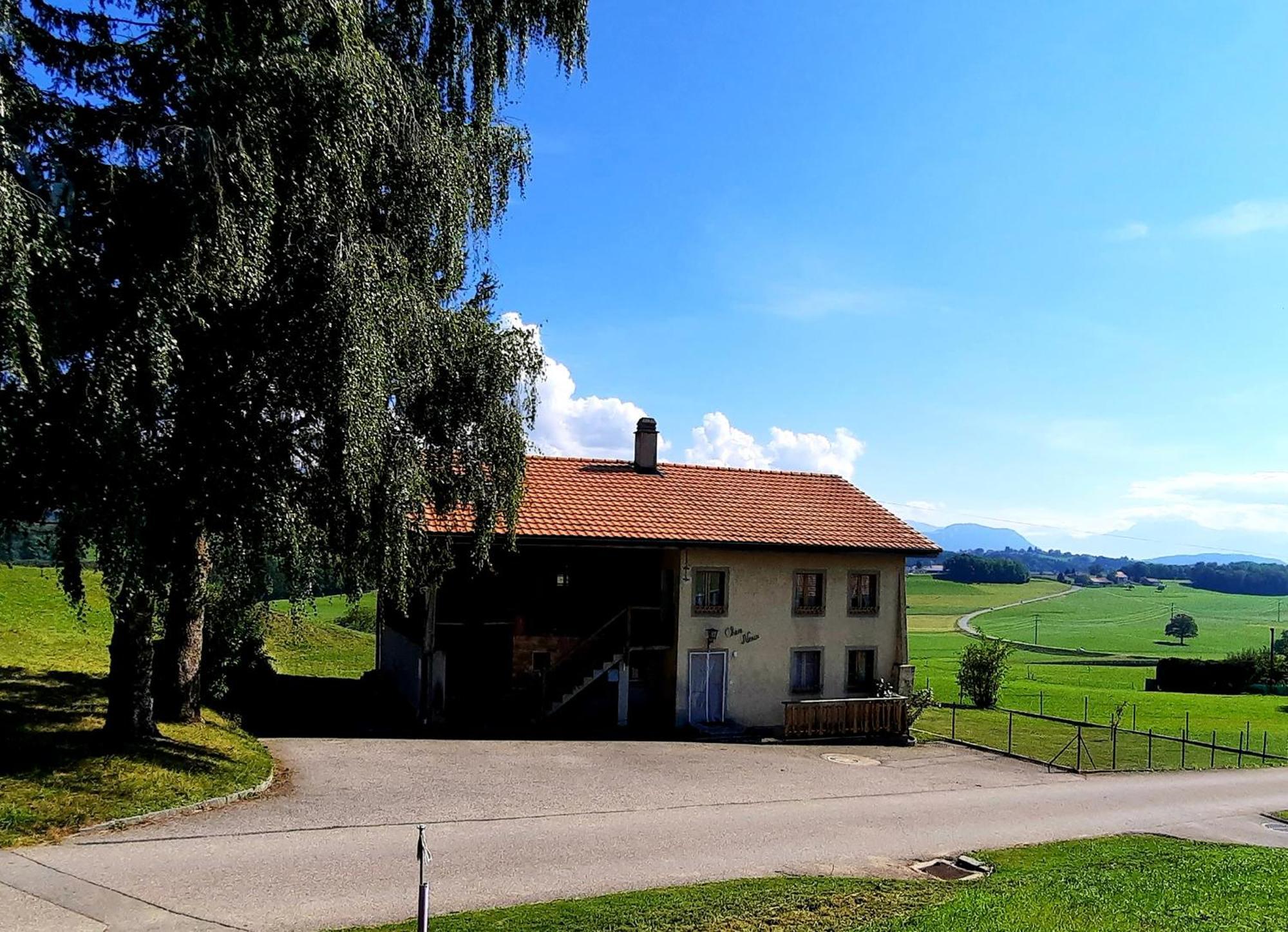 Apartment De Campagne Seul Ursy